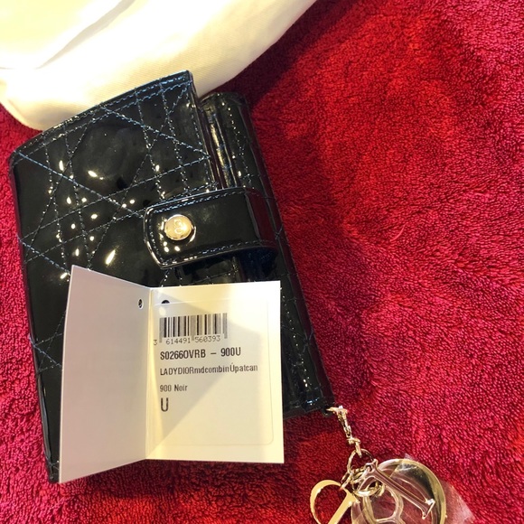 Brand NEW Lady Dior Wallet - Picture 3 of 15